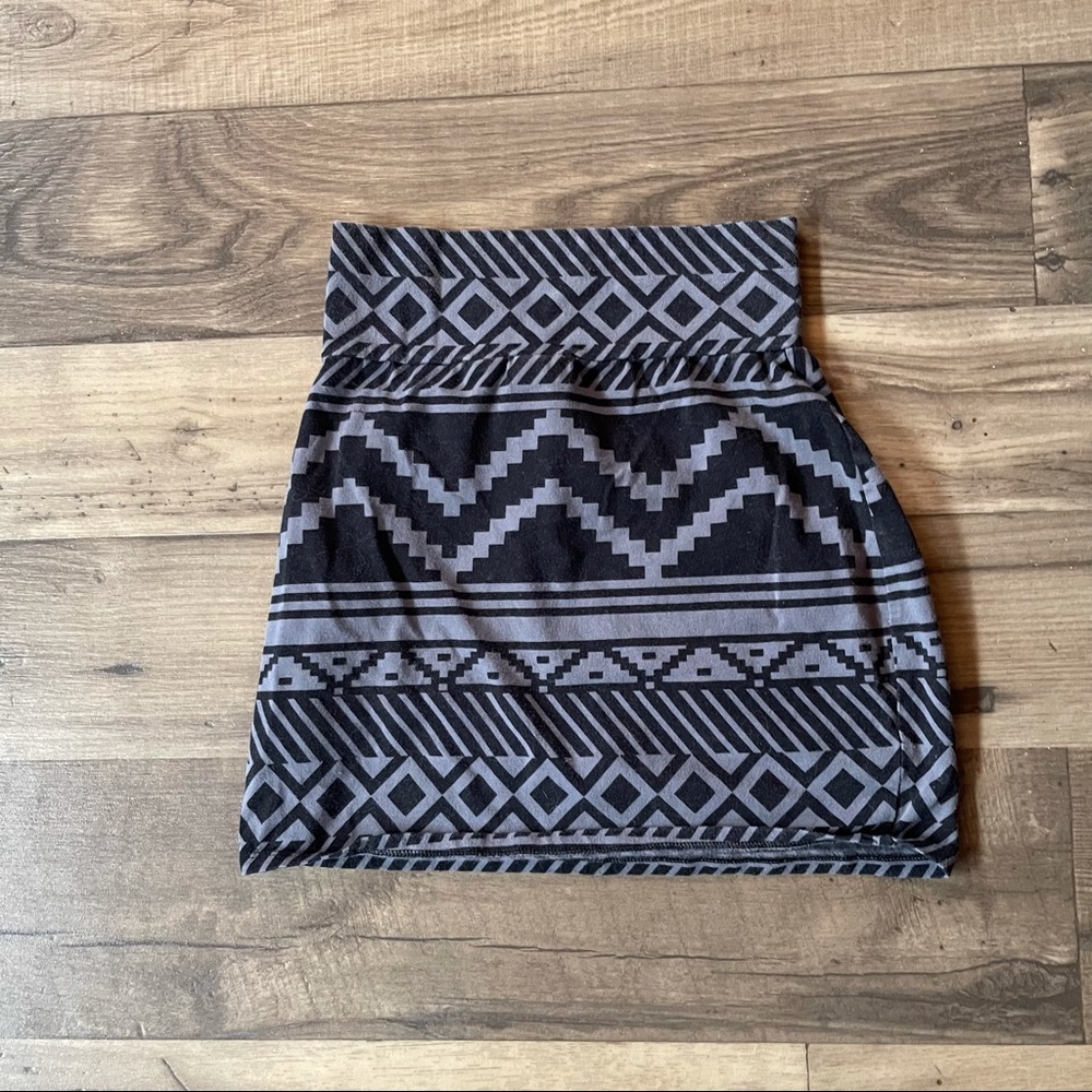 Pink skirt size small with funky black and gray pattern